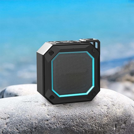 Glare waterproof outdoor Bluetooth speaker