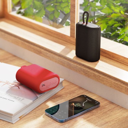 Portable Bluetooth Fabric Speaker