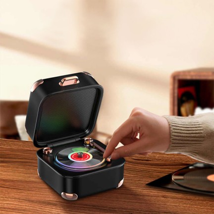 Record player-shaped Bluetooth retro speaker